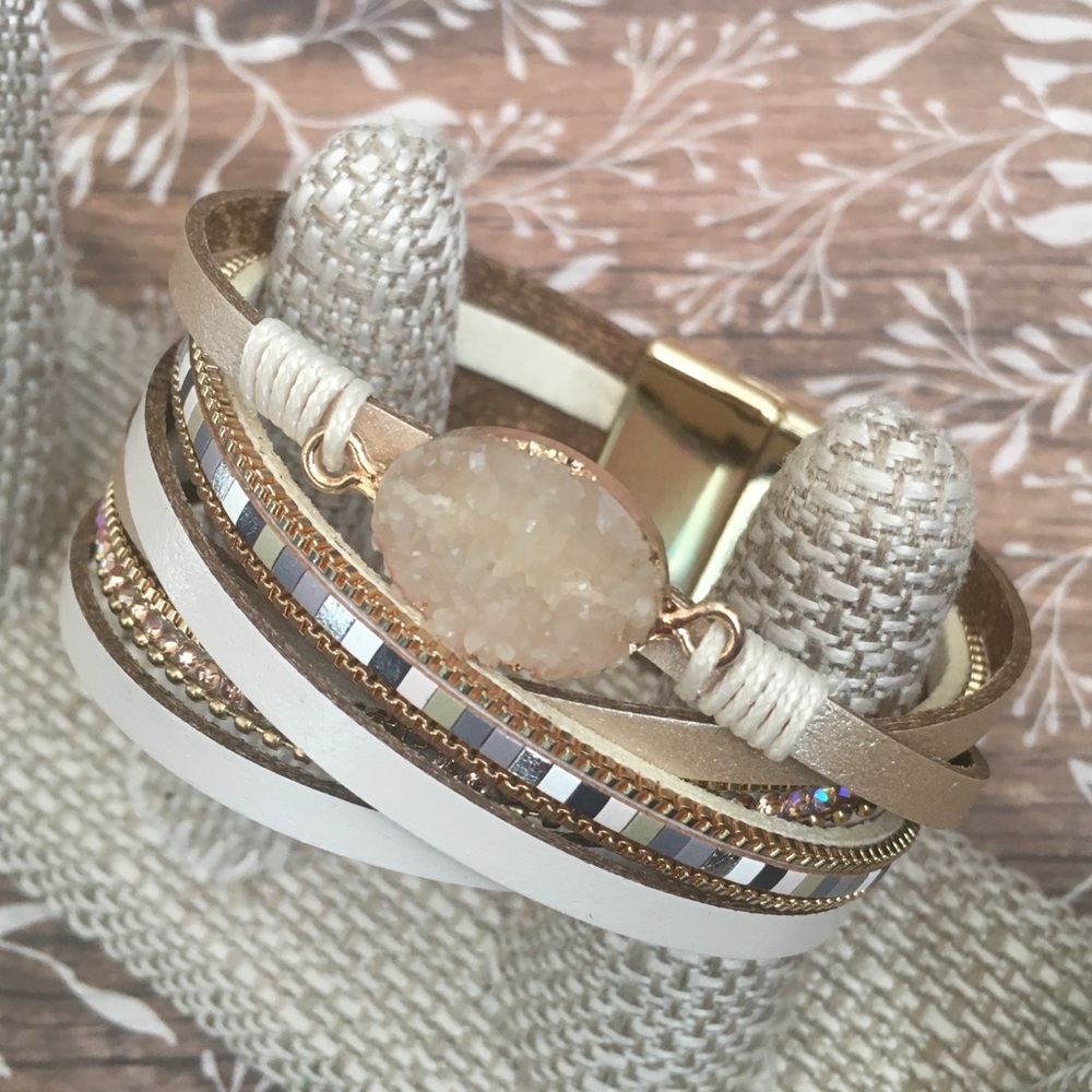 MAGNETIC CLOSURE DRUZY WRAP BRACELET